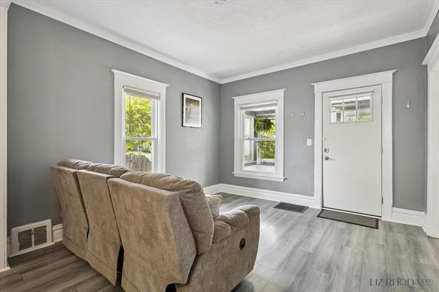 Builiding view eleven for 509 Diamond, Grand Rapids, MI. 49506