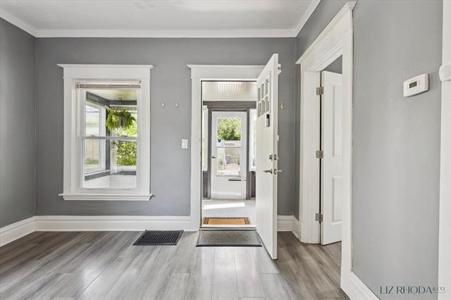 Builiding view six for 509 Diamond, Grand Rapids, MI. 49506