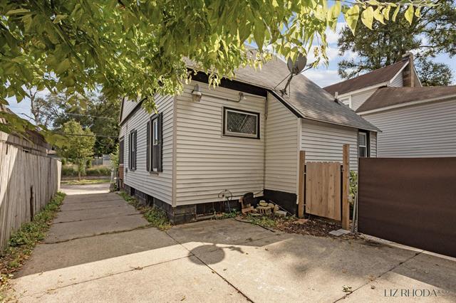 Builiding view thirty four for 509 Diamond, Grand Rapids, MI. 49506