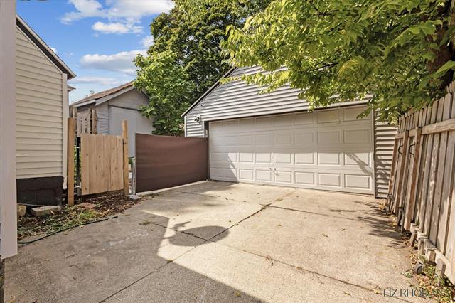 Builiding view thirty three for 509 Diamond, Grand Rapids, MI. 49506