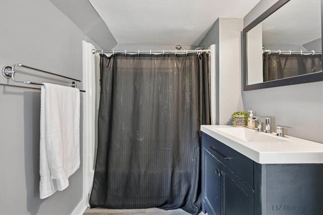 Builiding view twenty one for 509 Diamond, Grand Rapids, MI. 49506