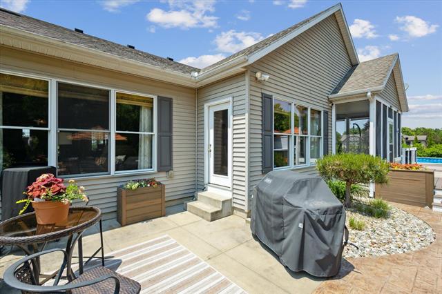 Builiding view thirty two for 70825 Adamsville, Edwardsburg, MI. 49112