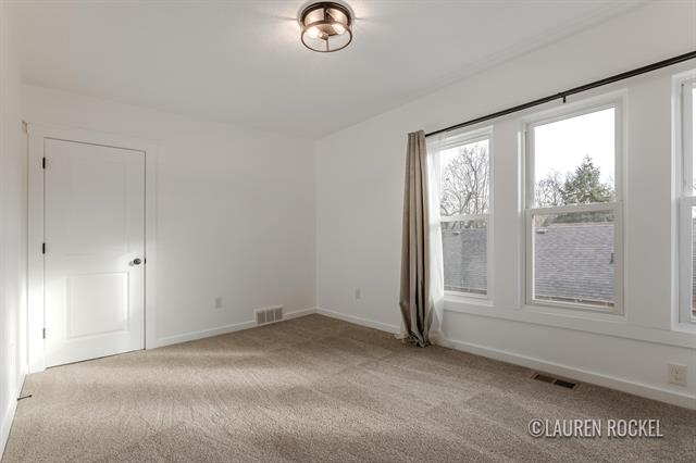 Builiding view thirty one for 1828 Willard, Grand Rapids, MI. 49507