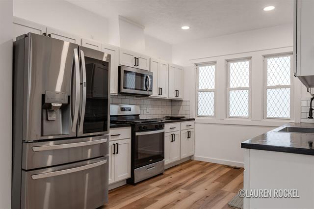 Builiding view twelve for 1828 Willard, Grand Rapids, MI. 49507