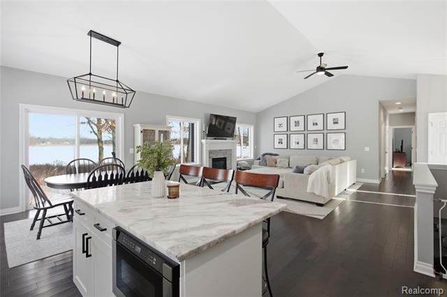 Builiding view fourteen for 2430 Judah, Lake Orion, MI. 48359