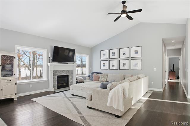 Builiding view seven for 2430 Judah, Lake Orion, MI. 48359