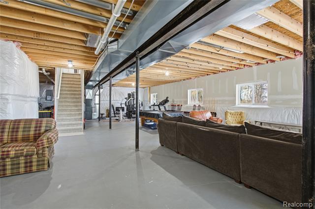 Builiding view twenty five for 2430 Judah, Lake Orion, MI. 48359