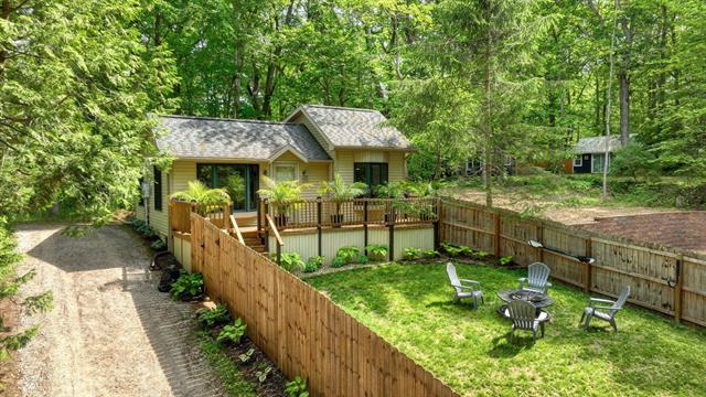 front view for 2114 Timber Lane, Brooklyn, Mi. 49230