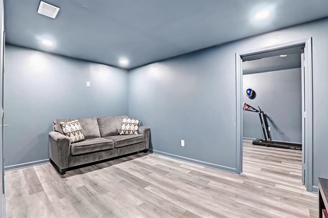 Builiding view twenty seven for 330 Lotz, Wayland, MI. 49348