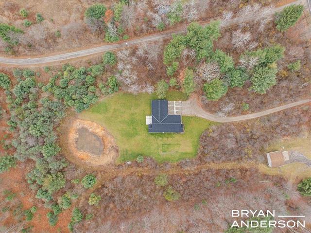 Builiding view forty four for 2555 River, Muskegon, MI. 49445