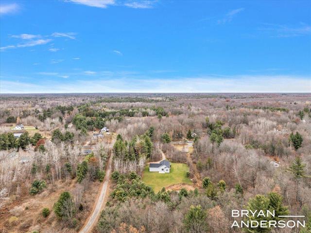 Builiding view forty one for 2555 River, Muskegon, MI. 49445