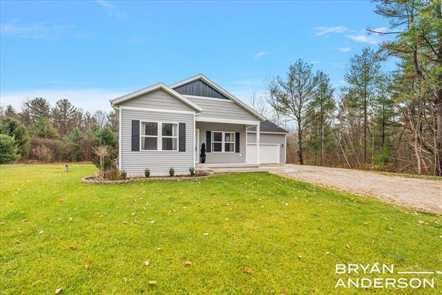 Builiding view four for 2555 River, Muskegon, MI. 49445