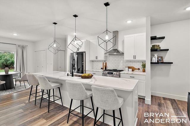 Builiding view nine for 2555 River, Muskegon, MI. 49445