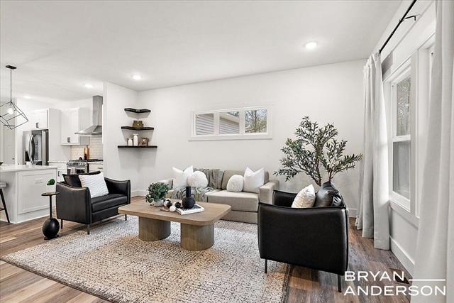 Builiding view six for 2555 River, Muskegon, MI. 49445