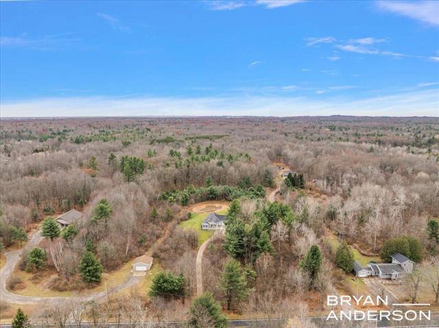 Builiding view thirty eight for 2555 River, Muskegon, MI. 49445