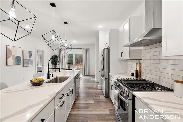 Builiding view twelve for 2555 River, Muskegon, MI. 49445