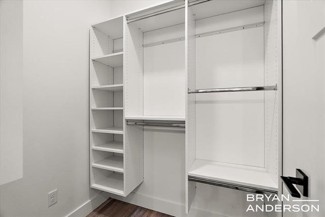 Builiding view twenty one for 2555 River, Muskegon, MI. 49445