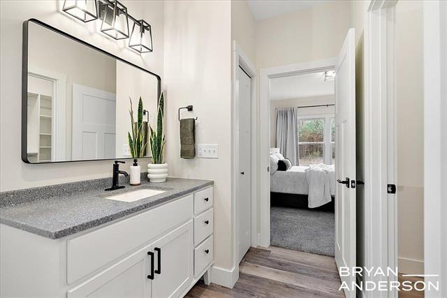 Builiding view twenty for 2555 River, Muskegon, MI. 49445