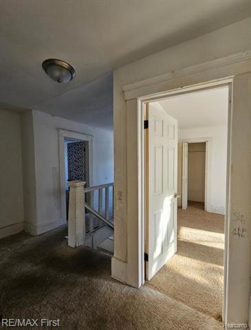 Builiding view eight for 9755 Nardin, Detroit, MI. 48204