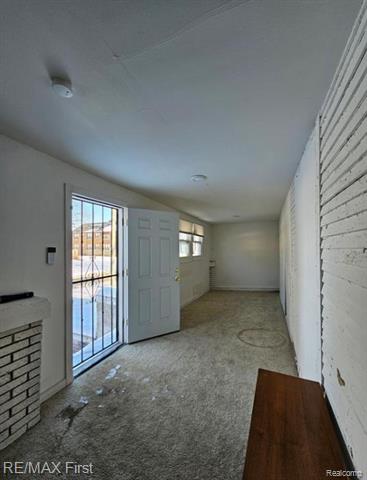 Builiding view one for 9755 Nardin, Detroit, MI. 48204