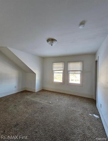 Builiding view ten for 9755 Nardin, Detroit, MI. 48204