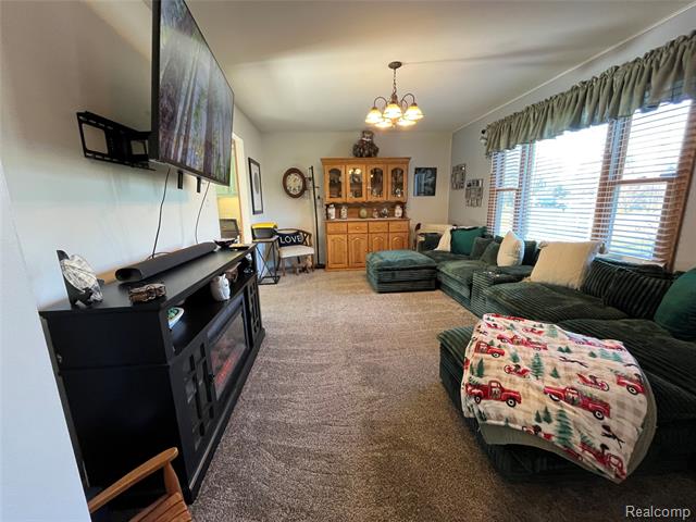 Builiding view four for 8368 E Lippincott Blvd, Davison, MI. 48423