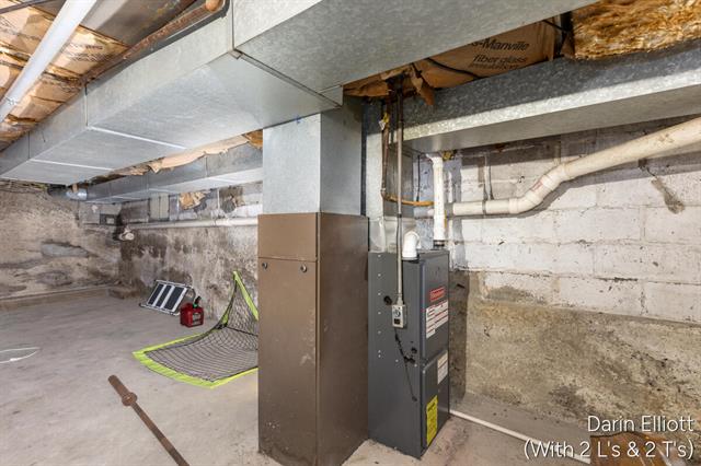 Builiding view twenty eight for 240 Yeomans, Ionia, MI. 48846