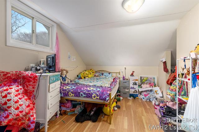 Builiding view twenty one for 240 Yeomans, Ionia, MI. 48846