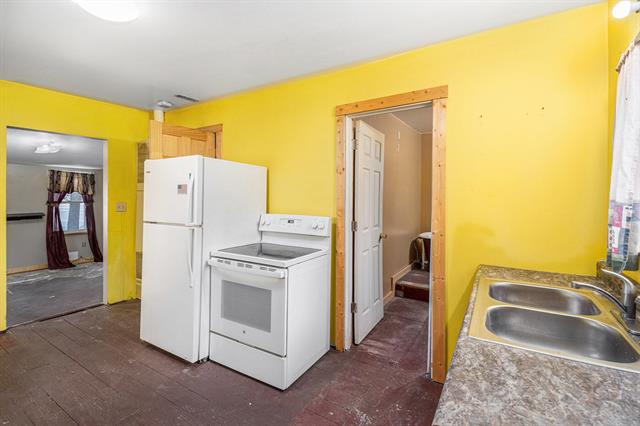 Builiding view ten for 2479 Mcmillan, Twin Lake, MI. 49457