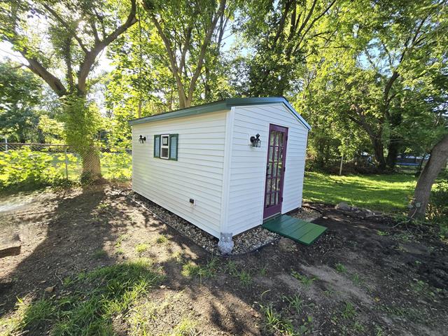 Builiding view three for 324 15Th, Niles, MI. 49120