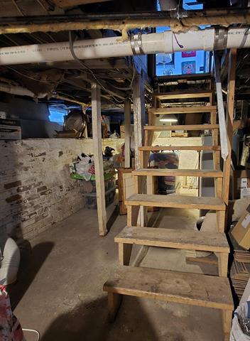 Builiding view twenty two for 324 15Th, Niles, MI. 49120