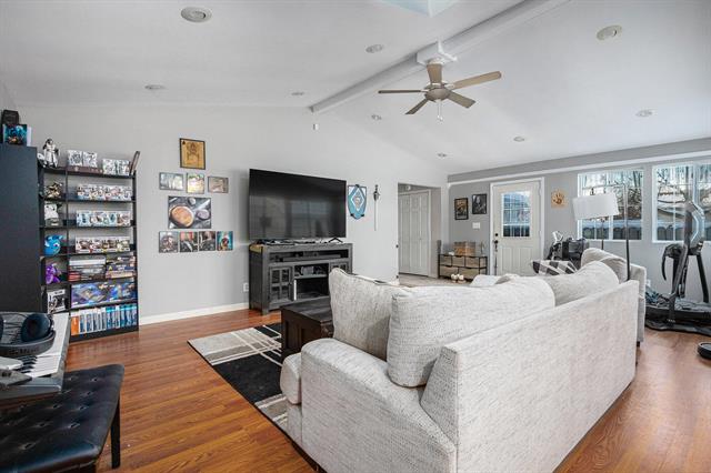 Builiding view four for 211 St Joseph, Niles, MI. 49120