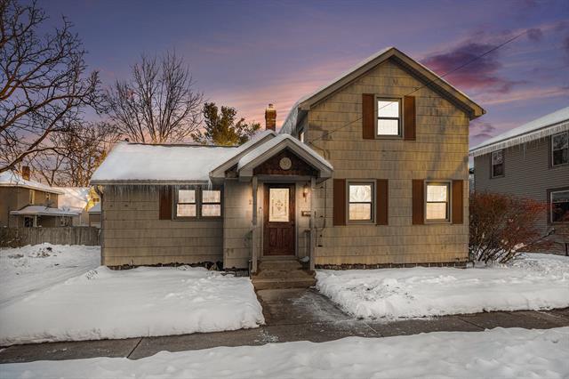 front view for 211 S St Joseph Avenue, Niles, Mi. 49120