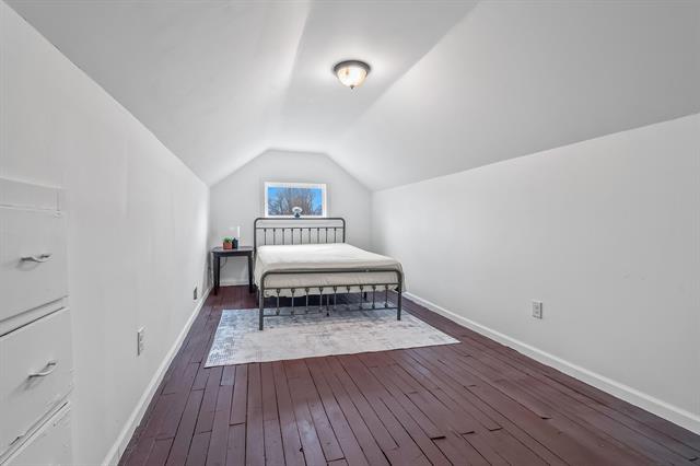 Builiding view fourteen for 230 Compton, Bronson, MI. 49028