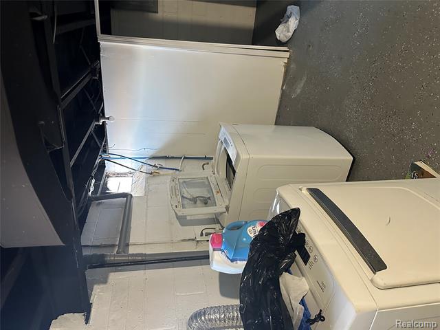 Builiding view fifteen for 19970 Keystone, Detroit, MI. 48234