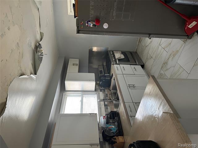 Builiding view four for 19970 Keystone, Detroit, MI. 48234