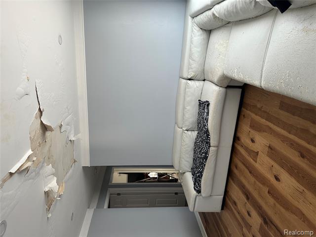 Builiding view one for 19970 Keystone, Detroit, MI. 48234