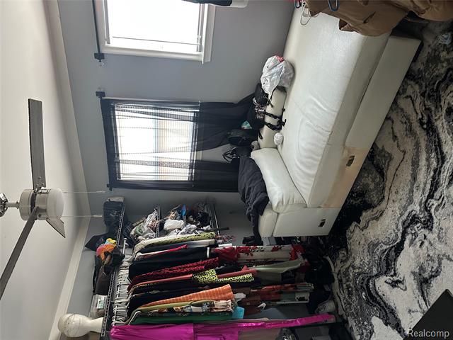 Builiding view ten for 19970 Keystone, Detroit, MI. 48234