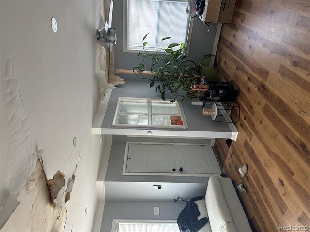 Builiding view three for 19970 Keystone, Detroit, MI. 48234