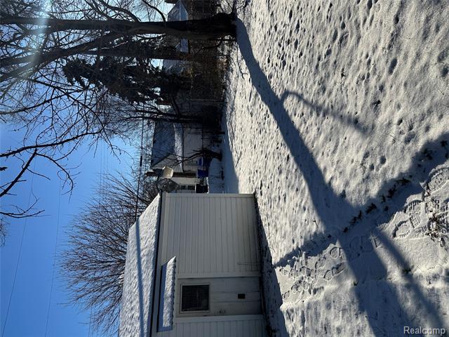 Builiding view twenty three for 19970 Keystone, Detroit, MI. 48234