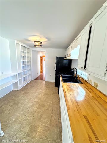 Builiding view fourteen for 1238 Genesee, Burton, MI. 48509