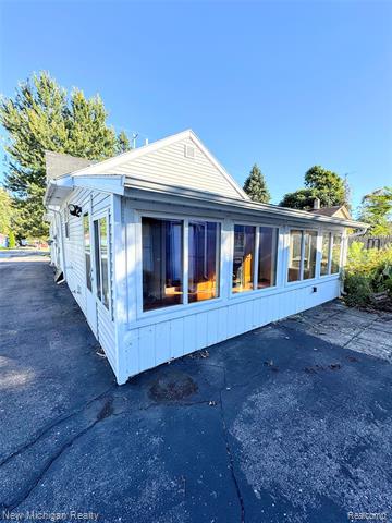 Builiding view seven for 1238 Genesee, Burton, MI. 48509