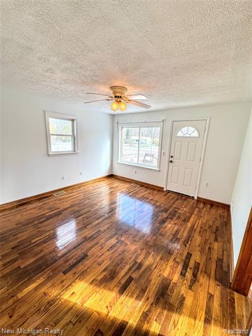 Builiding view ten for 1238 Genesee, Burton, MI. 48509