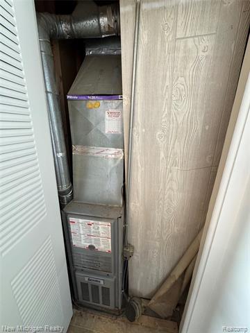 Builiding view twenty three for 1238 Genesee, Burton, MI. 48509