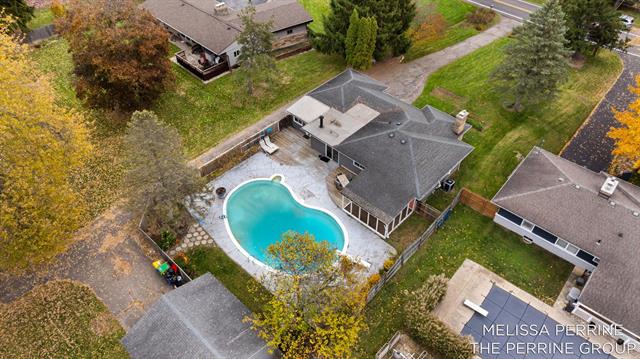 Builiding view fifty four for 501 Oakleigh, Grand Rapids, MI. 49504