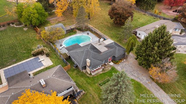 Builiding view fifty two for 501 Oakleigh, Grand Rapids, MI. 49504