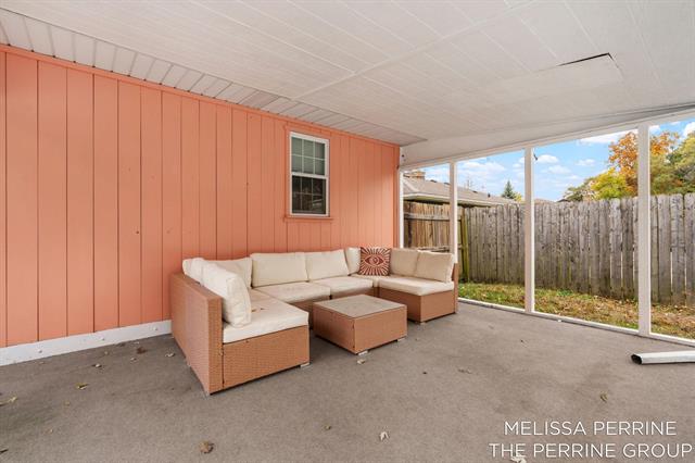 Builiding view forty five for 501 Oakleigh, Grand Rapids, MI. 49504