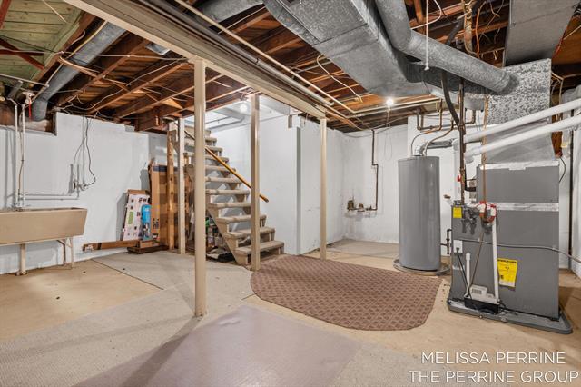 Builiding view thirty five for 501 Oakleigh, Grand Rapids, MI. 49504