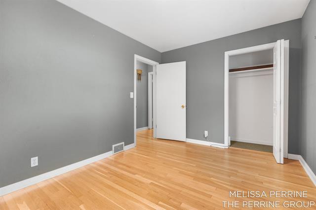 Builiding view thirty one for 501 Oakleigh, Grand Rapids, MI. 49504