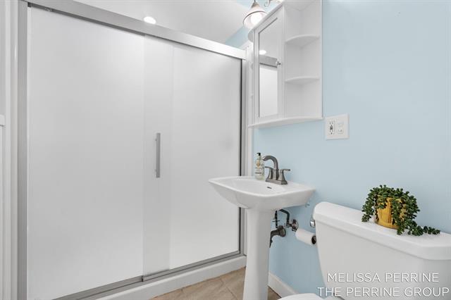 Builiding view thirty two for 501 Oakleigh, Grand Rapids, MI. 49504